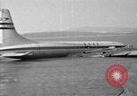 Standbild BOAC airliner ditched Severn River England, 1954, aus Sekunde 4 historischem Filmmaterial Videoclip 65675049703