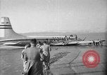 Standbild BOAC airliner ditched Severn River England, 1954, aus Sekunde 18 historischem Filmmaterial Videoclip 65675049703