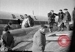 Standbild BOAC airliner ditched Severn River England, 1954, aus Sekunde 21 historischem Filmmaterial Videoclip 65675049703