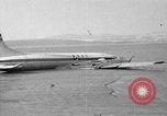 Standbild BOAC airliner ditched Severn River England, 1954, aus Sekunde 41 historischem Filmmaterial Videoclip 65675049703