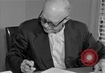 Standbild Dwight D Eisenhower Augusta Georgia USA, 1956, aus Sekunde 50 historischem Filmmaterial Videoclip 65675049705