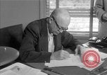 Standbild Dwight D Eisenhower Augusta Georgia USA, 1956, aus Sekunde 58 historischem Filmmaterial Videoclip 65675049705
