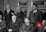 Standbild Verteidigungsministerium Beamten Arlington Virginia USA, 1957, aus Sekunde 6 historischem Filmmaterial Videoclip 65675049708