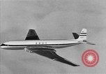 Standbild De Havilland Comet Mk 2 Vereinigtes Königreich, 1954, aus Sekunde 8 historischem Filmmaterial Videoclip 65675049709