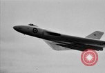 Image British Avro Vulcan bombardier jet Royaume-Uni, 1953, de la seconde 12 séquences d'archives historiques vidéo 65675049710