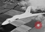 Image British Avro Vulcan bombardier jet Royaume-Uni, 1953, de la seconde 22 séquences d'archives historiques vidéo 65675049710