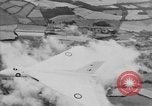 Image British Avro Vulcan bombardier jet Royaume-Uni, 1953, de la seconde 28 séquences d'archives historiques vidéo 65675049710