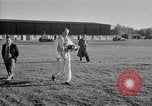 Image Neville Duc Tangmere Air Station Chichester Angleterre, 1953, de la seconde 3 séquences d'archives historiques vidéo 65675049711