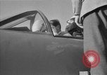 Image Neville Duc Tangmere Air Station Chichester Angleterre, 1953, de la seconde 12 séquences d'archives historiques vidéo 65675049711