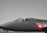 Image Neville Duc Tangmere Air Station Chichester Angleterre, 1953, de la seconde 18 séquences d'archives historiques vidéo 65675049711