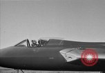Image Neville Duc Tangmere Air Station Chichester Angleterre, 1953, de la seconde 20 séquences d'archives historiques vidéo 65675049711