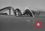 Image Neville Duc Tangmere Air Station Chichester Angleterre, 1953, de la seconde 31 séquences d'archives historiques vidéo 65675049711