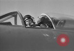 Image Neville Duc Tangmere Air Station Chichester Angleterre, 1953, de la seconde 32 séquences d'archives historiques vidéo 65675049711