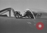 Image Neville Duc Tangmere Air Station Chichester Angleterre, 1953, de la seconde 33 séquences d'archives historiques vidéo 65675049711