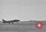 Image Neville Duc Tangmere Air Station Chichester Angleterre, 1953, de la seconde 36 séquences d'archives historiques vidéo 65675049711