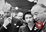 Standbild Queen Elizabeth Birmingham England, 1956, aus Sekunde 11 historischem Filmmaterial Videoclip 65675049716