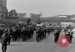 Standbild Parade New York City USA, 1936, aus Sekunde 8 historischem Filmmaterial Videoclip 65675049733