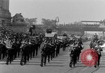 Standbild Parade New York City USA, 1936, aus Sekunde 11 historischem Filmmaterial Videoclip 65675049733