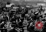 Standbild Parade New York City USA, 1936, aus Sekunde 23 historischem Filmmaterial Videoclip 65675049733