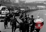 Standbild Parade New York City USA, 1936, aus Sekunde 32 historischem Filmmaterial Videoclip 65675049733