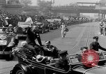 Standbild Parade New York City USA, 1936, aus Sekunde 44 historischem Filmmaterial Videoclip 65675049733
