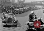 Standbild Parade New York City USA, 1936, aus Sekunde 52 historischem Filmmaterial Videoclip 65675049733