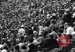 Standbild Zuschauer New York United States USA, 1936, aus Sekunde 9 historischem Filmmaterial Videoclip 65675049743