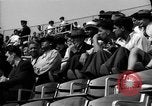 Standbild Zuschauer New York United States USA, 1936, aus Sekunde 33 historischem Filmmaterial Videoclip 65675049743
