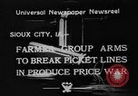 Standbild Landwirte Sioux City Iowa USA, 1933, aus Sekunde 3 historischem Filmmaterial Videoclip 65675049744