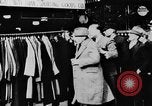 Immagine di Cappotti Kansas City Missouri USA, 1933, secondo 4 filmato di repertorio 65675049747