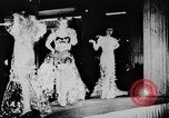 Immagine di Moda intimo Parigi Francia, 1933, secondo 25 filmato di repertorio 65675049748