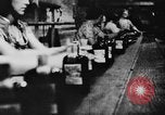 Immagine di Festeggiamenti dopo il divieto è abrogato United States USA, 1933, secondo 22 filmato di repertorio 65675049755