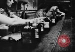 Immagine di Festeggiamenti dopo il divieto è abrogato United States USA, 1933, secondo 24 filmato di repertorio 65675049755