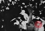Immagine di Festeggiamenti dopo il divieto è abrogato United States USA, 1933, secondo 53 filmato di repertorio 65675049755
