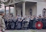 Image Des prisonniers allemands Wurzen Allemagne, 1945, de la seconde 21 séquences d'archives historiques vidéo 65675049763