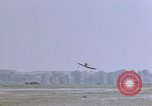 Standbild USA P-47 Flugzeuge Deutschland, 1945, aus Sekunde 30 historischem Filmmaterial Videoclip 65675049771