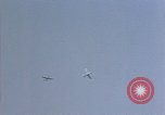 Standbild USA P-47 Flugzeuge Deutschland, 1945, aus Sekunde 62 historischem Filmmaterial Videoclip 65675049771