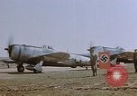 Standbild Nazi Flag Deutschland, 1945, aus Sekunde 47 historischem Filmmaterial Videoclip 65675049772