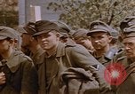 Image prisonnier allemand Allemagne, 1945, de la seconde 56 séquences d'archives historiques vidéo 65675049773