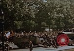 Standbild Allied Flags Paris Frankreich, 1945, aus Sekunde 24 historischem Filmmaterial Videoclip 65675049774
