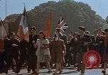 Standbild Allied Flags Paris Frankreich, 1945, aus Sekunde 35 historischem Filmmaterial Videoclip 65675049774
