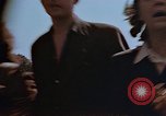 Standbild Allied Flags Paris Frankreich, 1945, aus Sekunde 43 historischem Filmmaterial Videoclip 65675049774