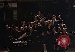 Standbild Allied Flags Paris Frankreich, 1945, aus Sekunde 56 historischem Filmmaterial Videoclip 65675049774