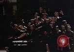 Standbild Allied Flags Paris Frankreich, 1945, aus Sekunde 57 historischem Filmmaterial Videoclip 65675049774