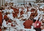 Standbild französischen Krankenschwestern Paris Frankreich, 1945, aus Sekunde 7 historischem Filmmaterial Videoclip 65675049775