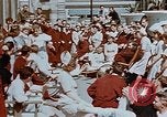 Standbild französischen Krankenschwestern Paris Frankreich, 1945, aus Sekunde 10 historischem Filmmaterial Videoclip 65675049775