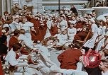 Standbild französischen Krankenschwestern Paris Frankreich, 1945, aus Sekunde 13 historischem Filmmaterial Videoclip 65675049775