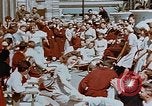 Standbild französischen Krankenschwestern Paris Frankreich, 1945, aus Sekunde 14 historischem Filmmaterial Videoclip 65675049775