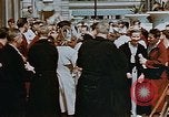 Standbild französischen Krankenschwestern Paris Frankreich, 1945, aus Sekunde 35 historischem Filmmaterial Videoclip 65675049775