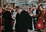 Standbild französischen Krankenschwestern Paris Frankreich, 1945, aus Sekunde 37 historischem Filmmaterial Videoclip 65675049775